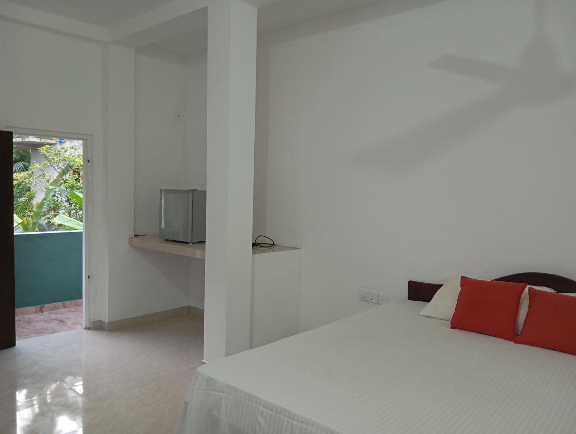 Villa Sidu Индурува Екстериор снимка